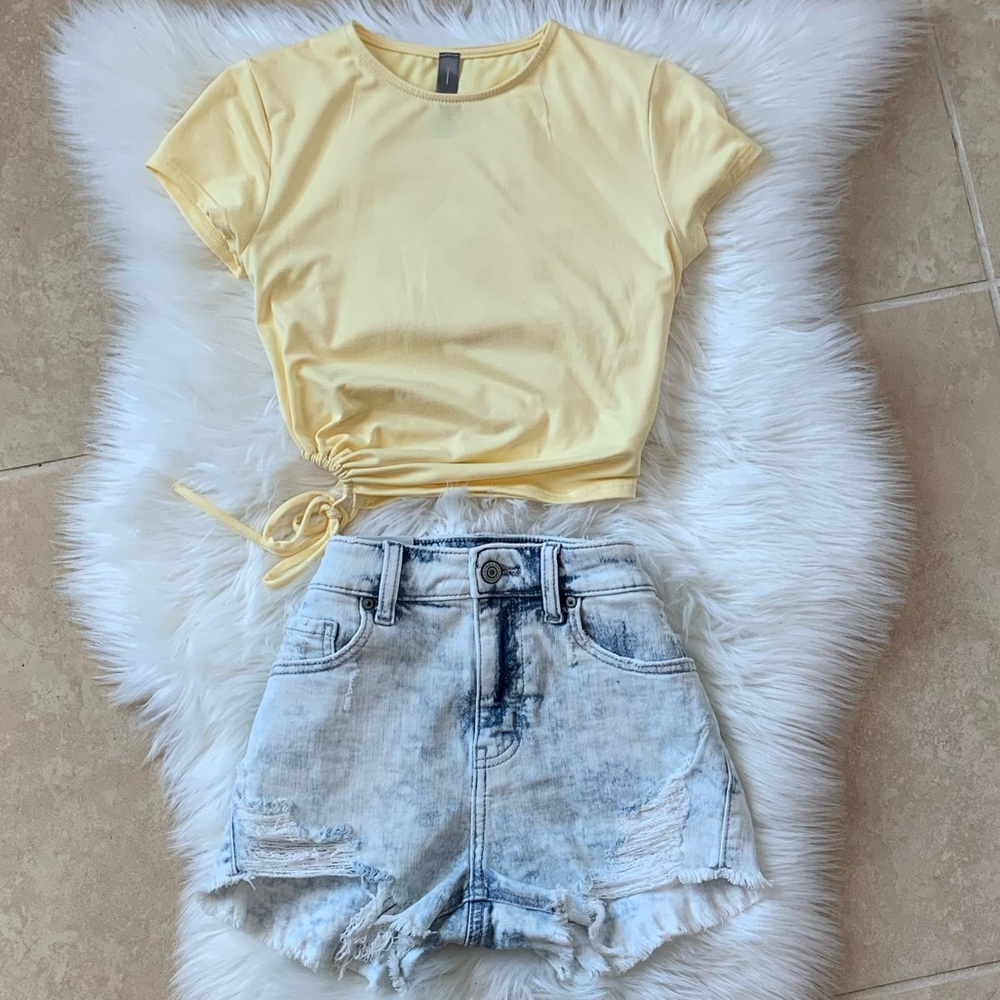 LULU High Rise Cut Off Shorts - Picture 2 of 4
